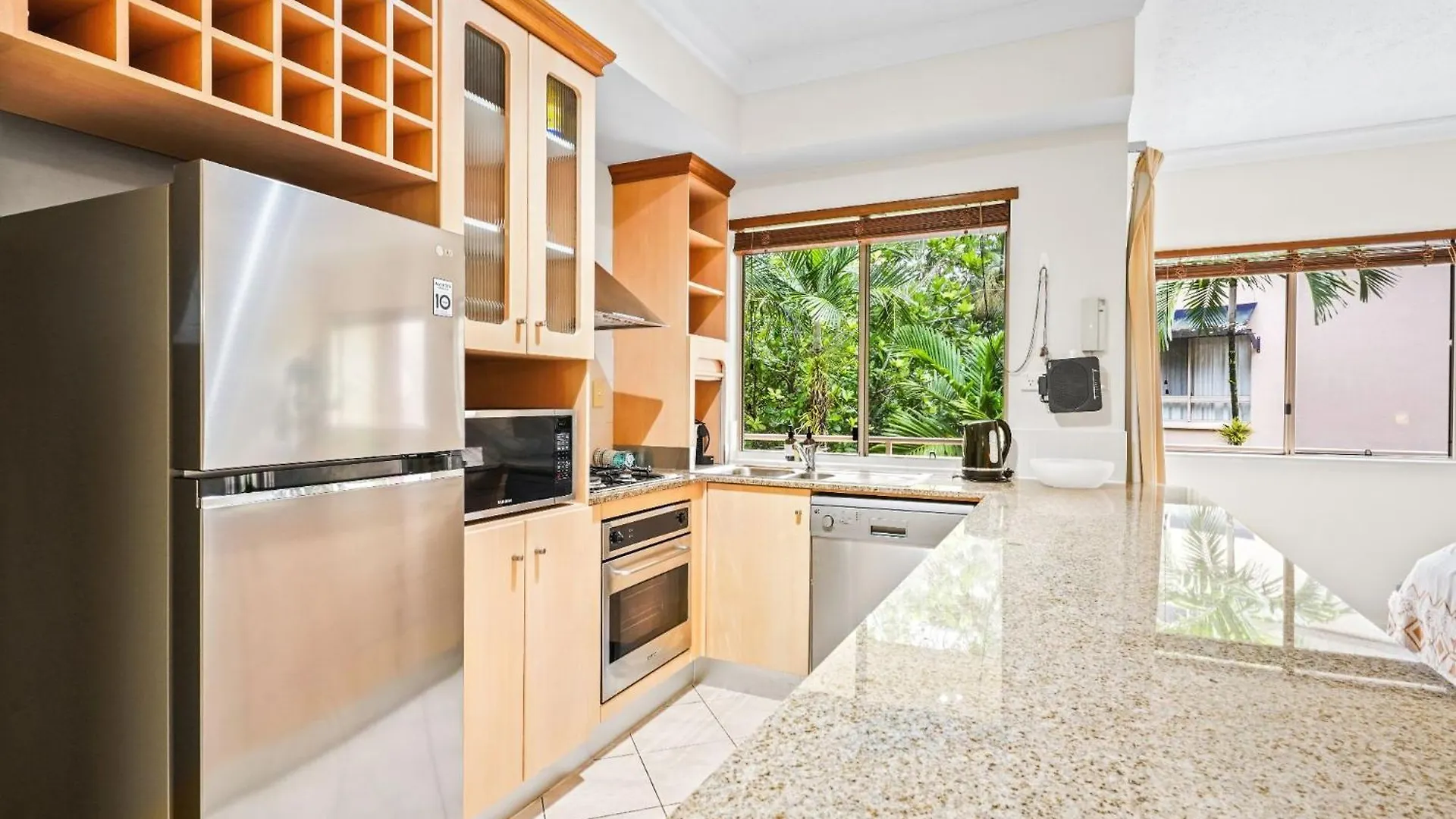 Lavender Lakes - Resort Style Living Cairns