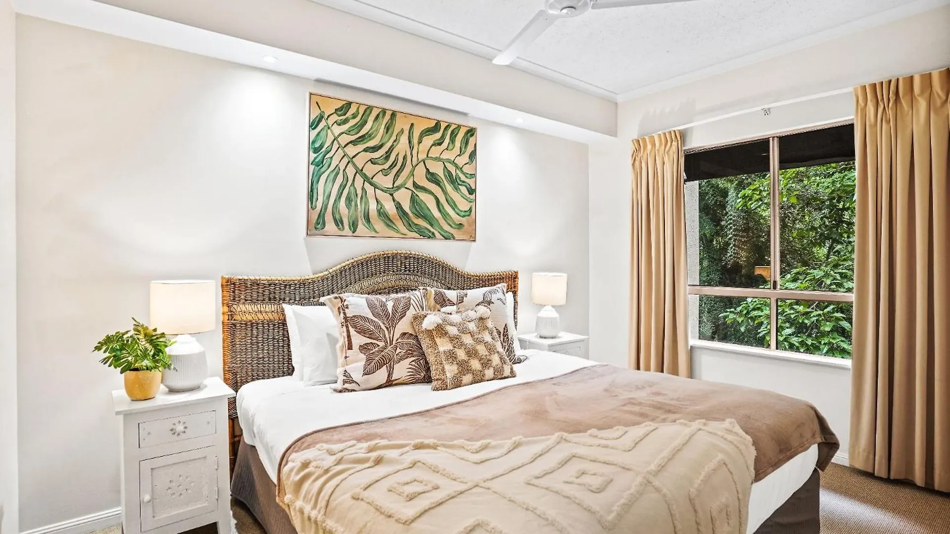 Lavender Lakes - Resort Style Living Cairns Lejlighed
